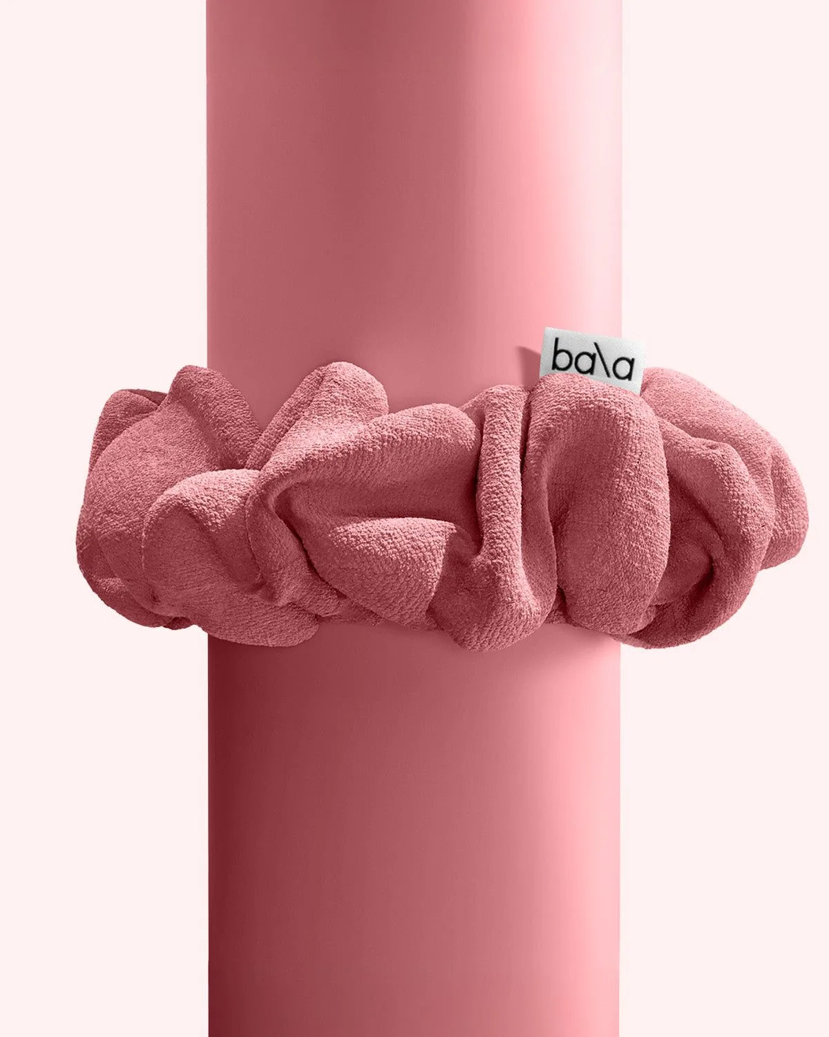 Jak czyścić i przechowywać scrunchie Bala Mat