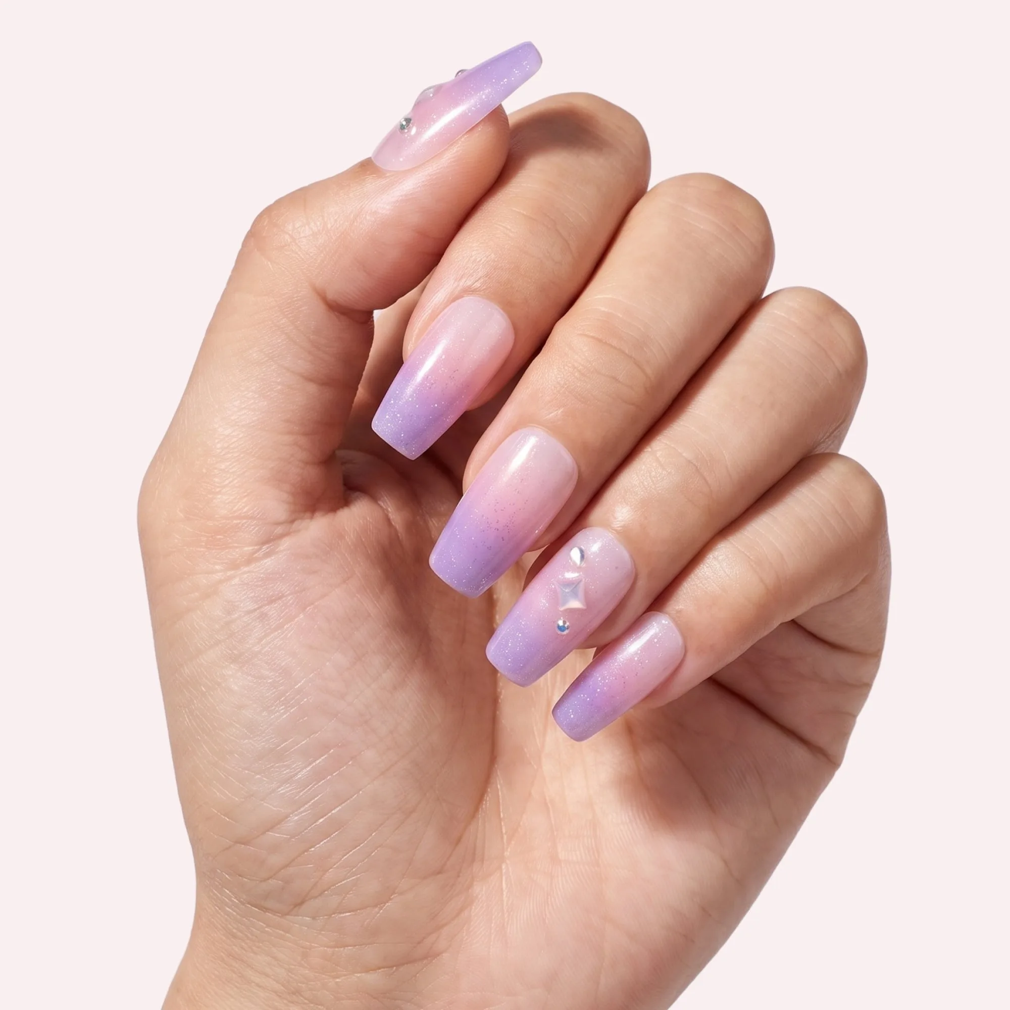 Magic Press vs Nailbliss Glue-On Nails: Which Press-On Is Better?