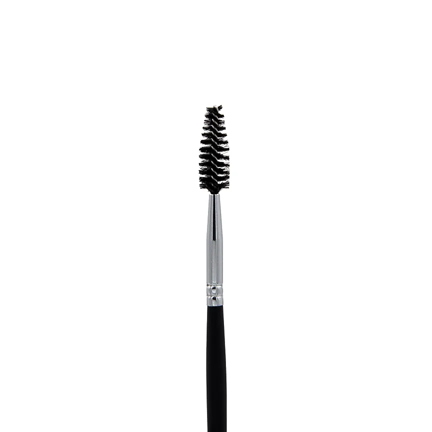Crown Pro Foundation vs. Pressed Powder Foundation Palette: Which Is Better?