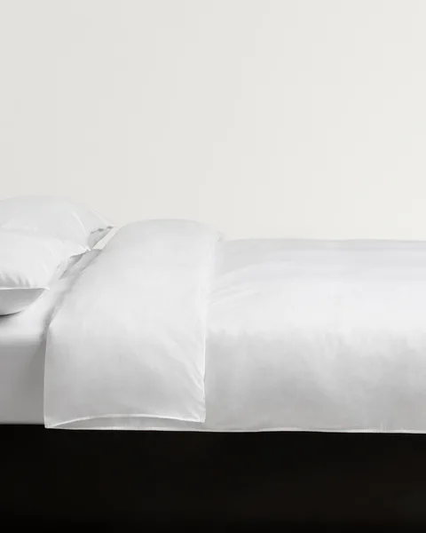 5 Creative Ways to Style Your Linen Blend Pillowcase Set in the Bedroom