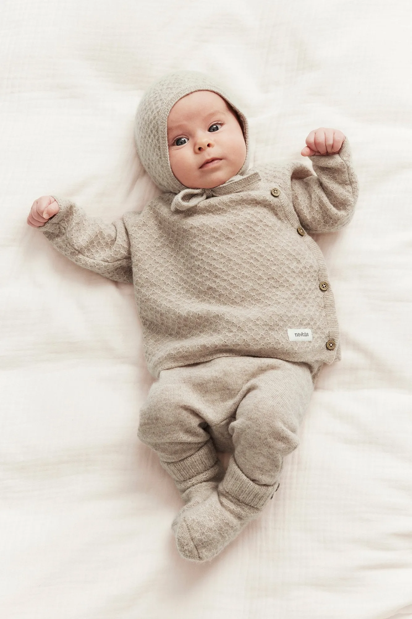 Cardigan bébé beige en laine et cachemire