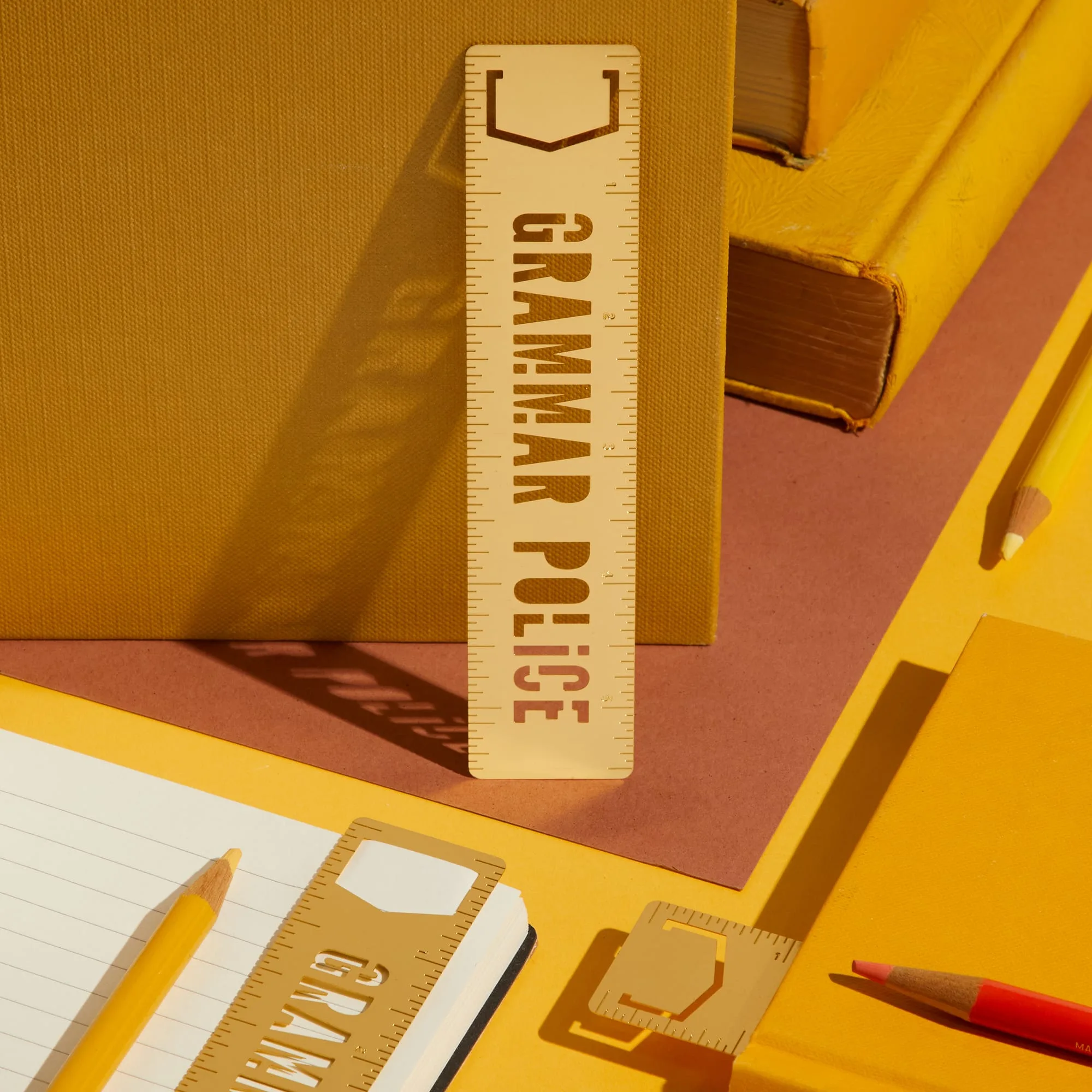 Pochoir marque-page Grammar Police : idées DIY de marque-pages