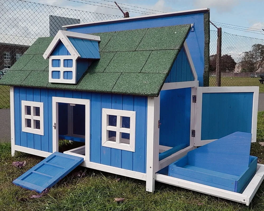 Monter le poulailler bleu Farm House