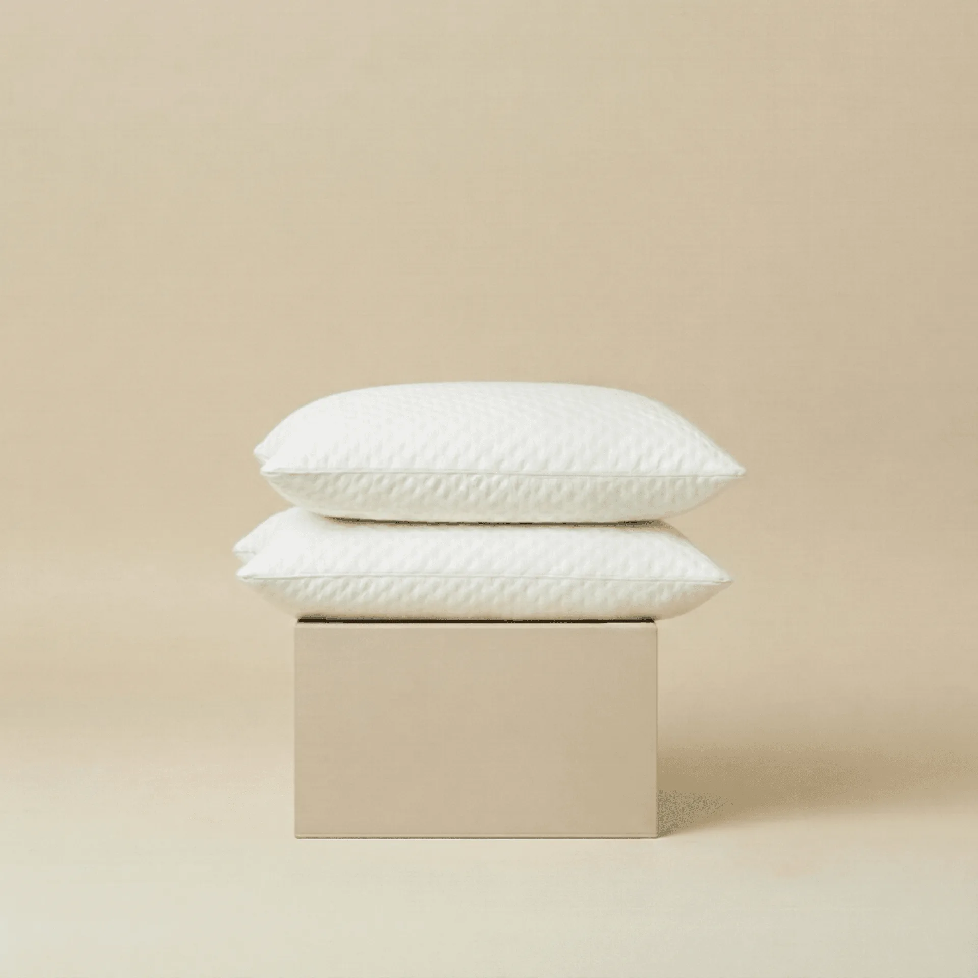 Hybrid Pillow Review: Adjustable Support, Cooling Features & How to Choose the Best