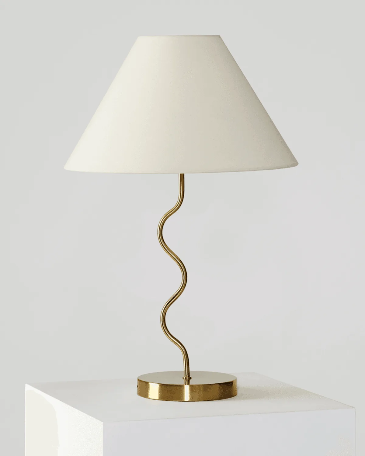 How to Clean and Maintain Your Table Lamps for Longevity