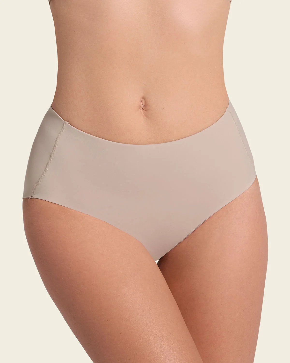 Cuecas modeladoras de cintura alta vs. cuecas de cintura média
