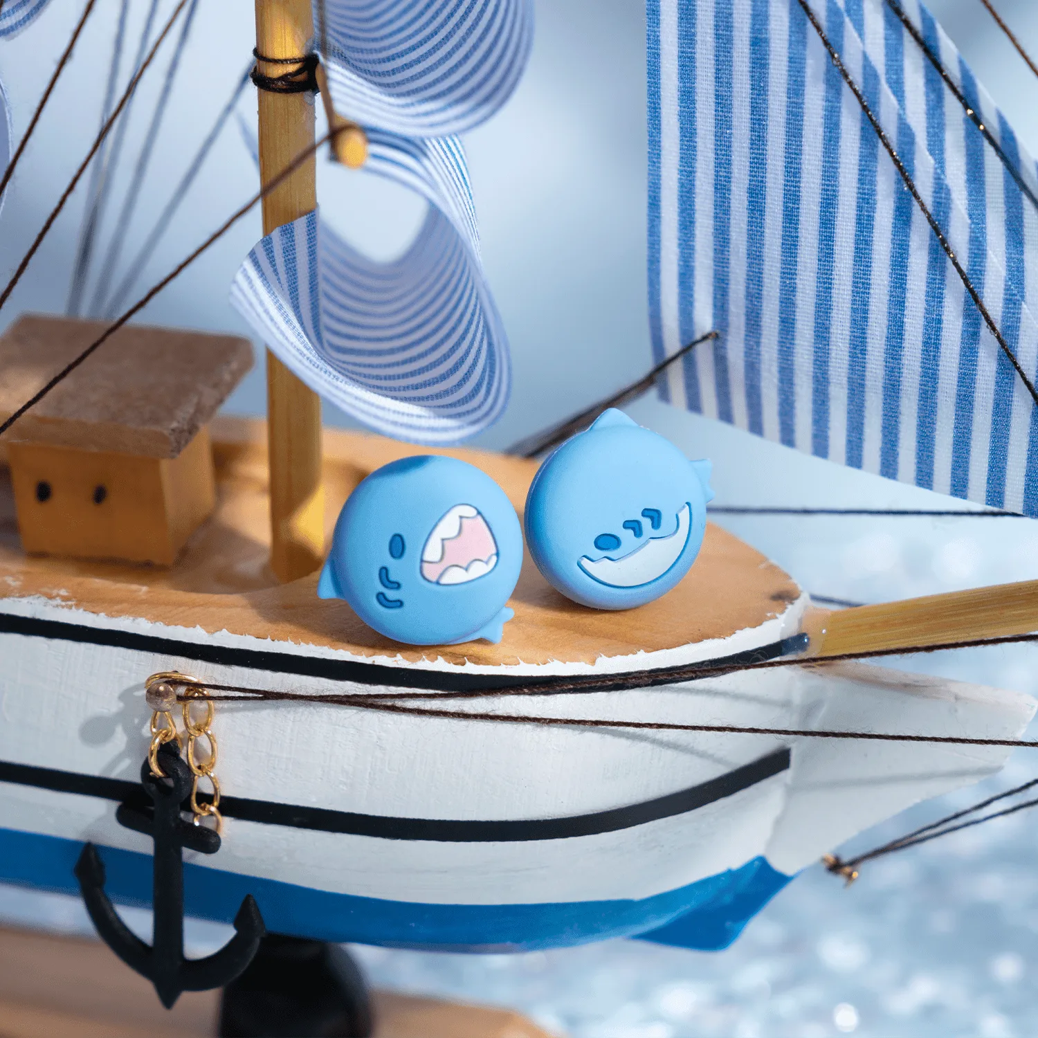 GeekShare Shark Baby Thumb Grip Caps: Siliconen vs. Harde schaal