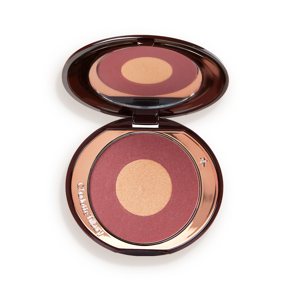 How to Refresh Your Makeup Throughout the Day: Expert Touch-Up Tips Without Caking