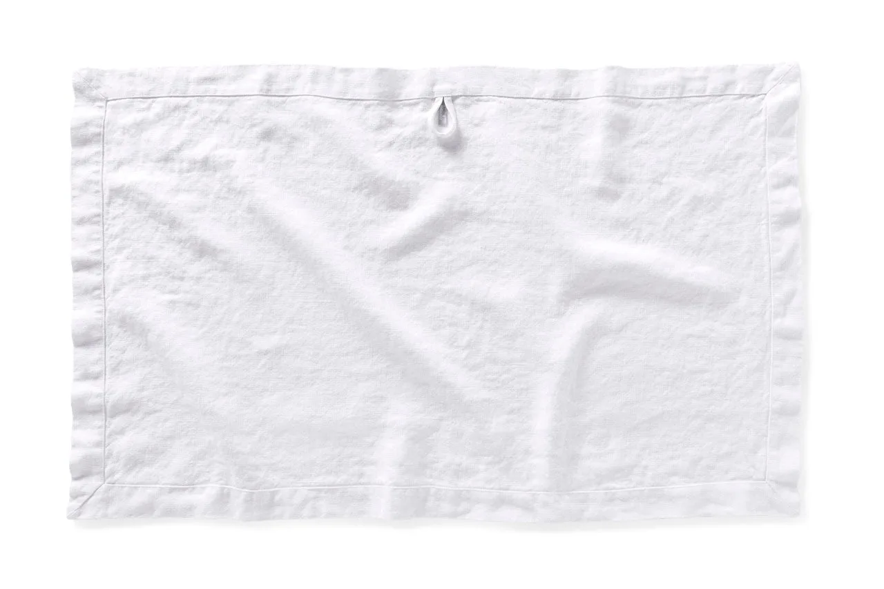 Linen Bath Towels vs Cotton Bath Towels: Which is Better for Your Bathroom?