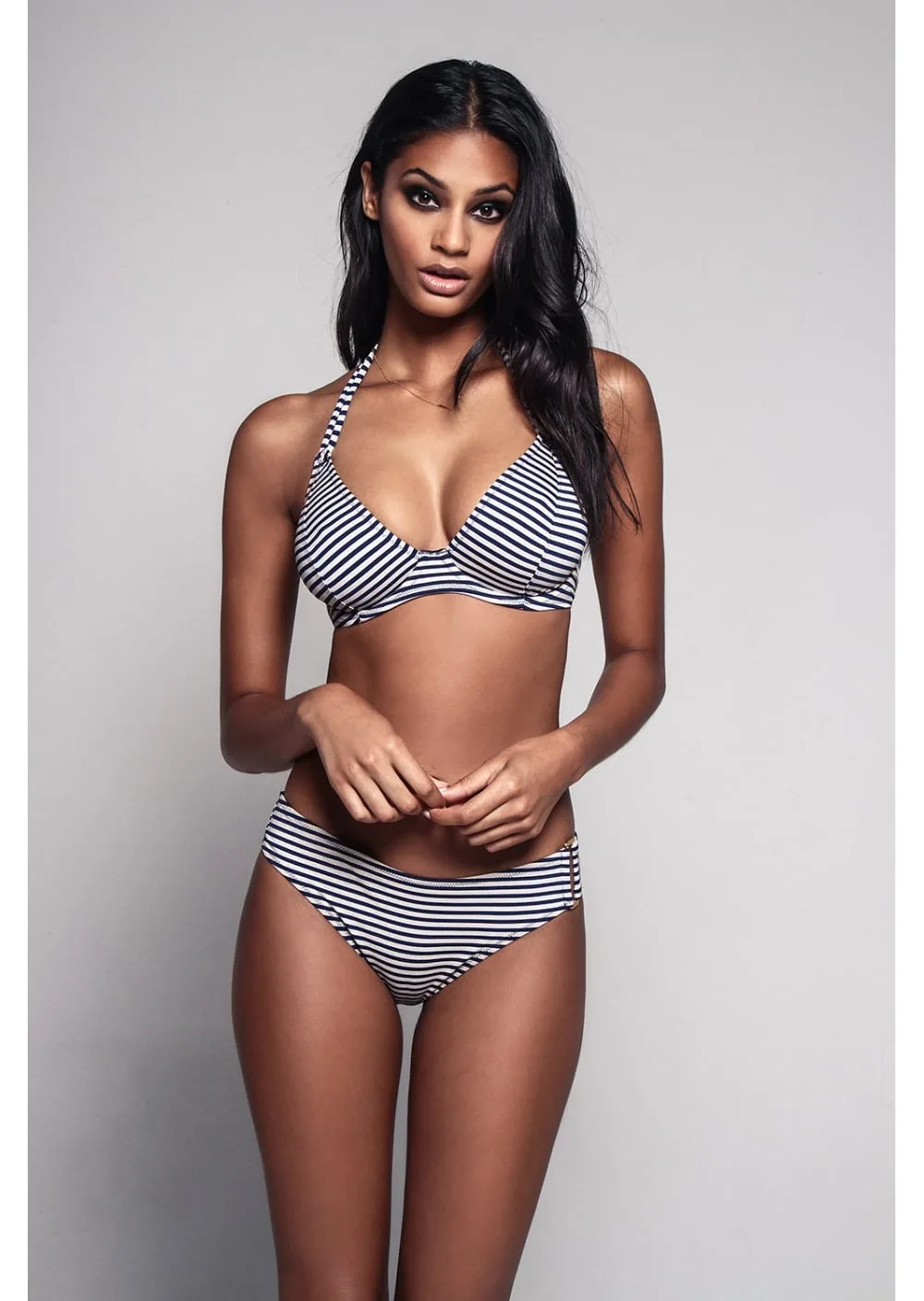 Parte superior de bikini halter con aros, tallas D-GG, para pecho completo