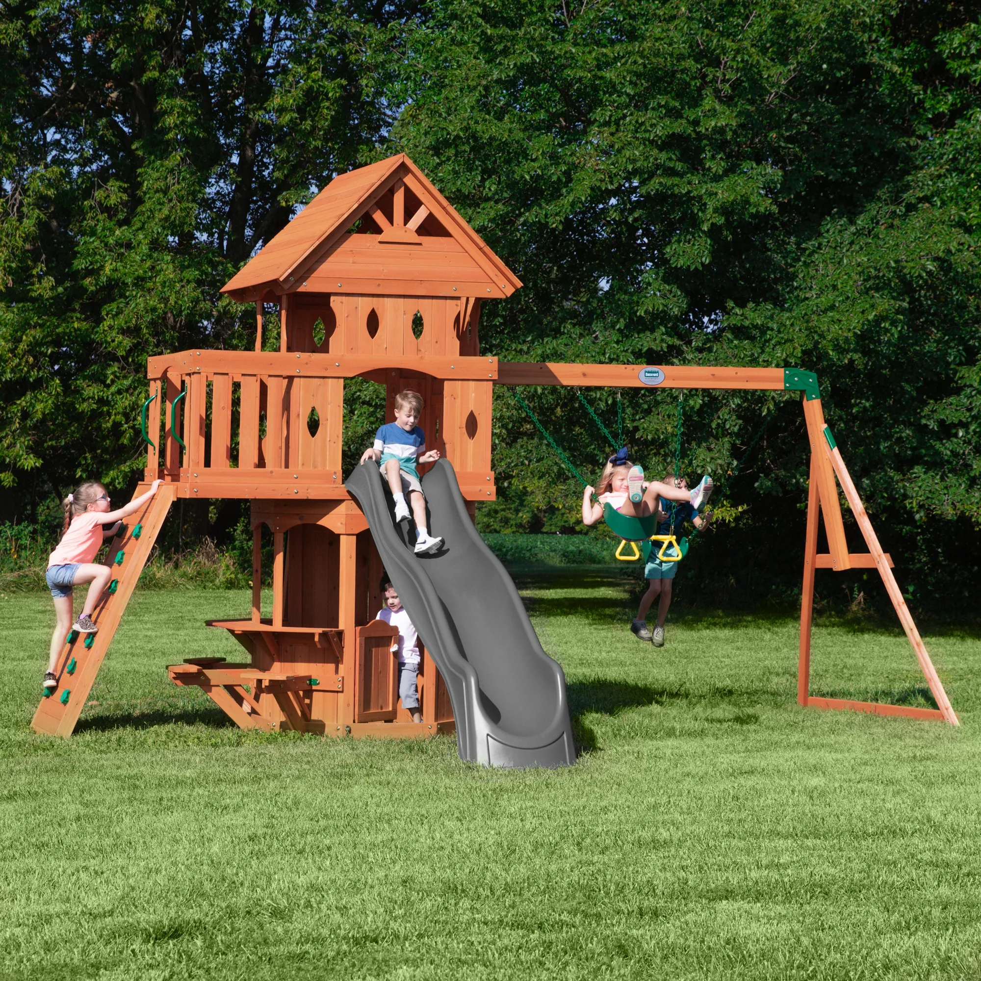 Oceanview II vs Woodland Swing Set:庭の遊具はどちら?