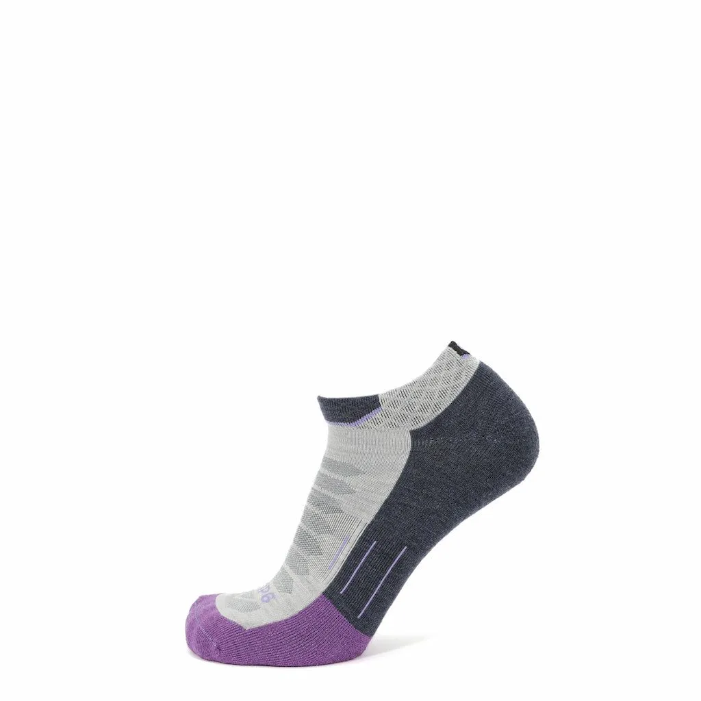 Why Wool Socks Are Perfect for Summer: Breathability and Moisture Management