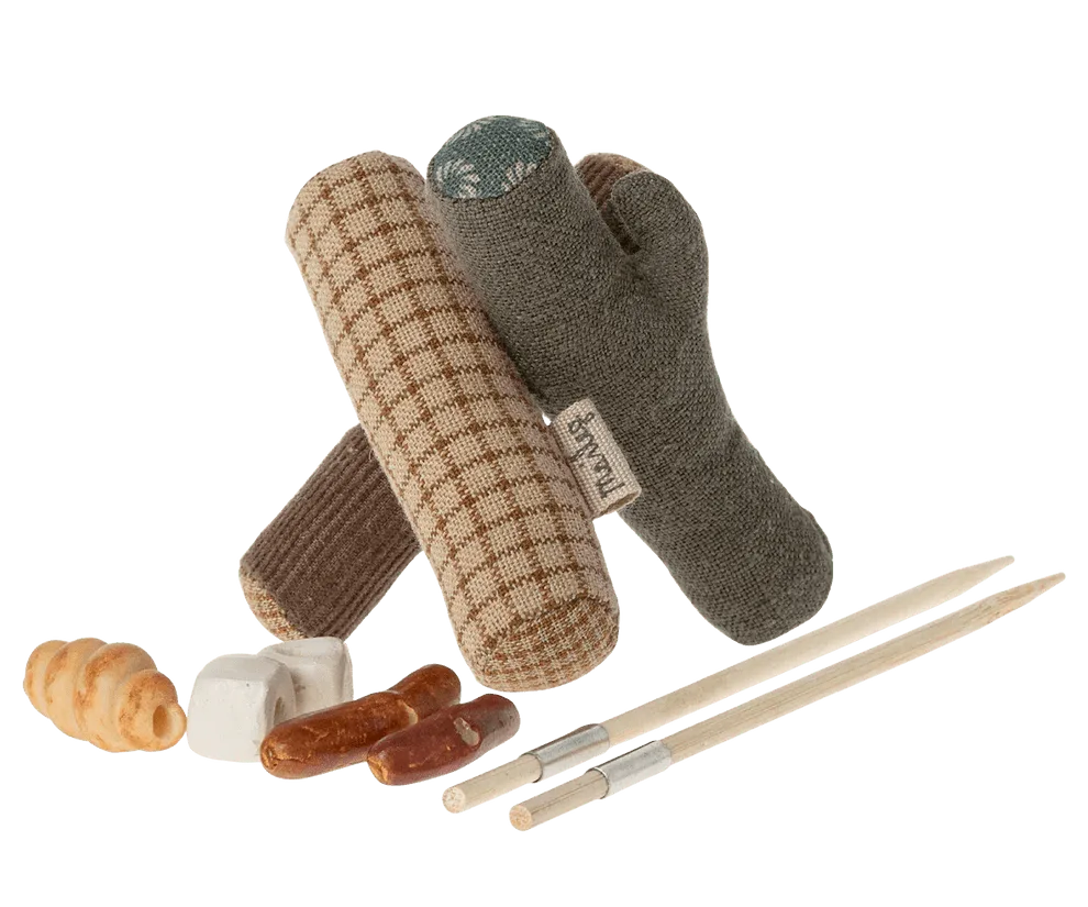Maileg: Bonfire Set, Mouse