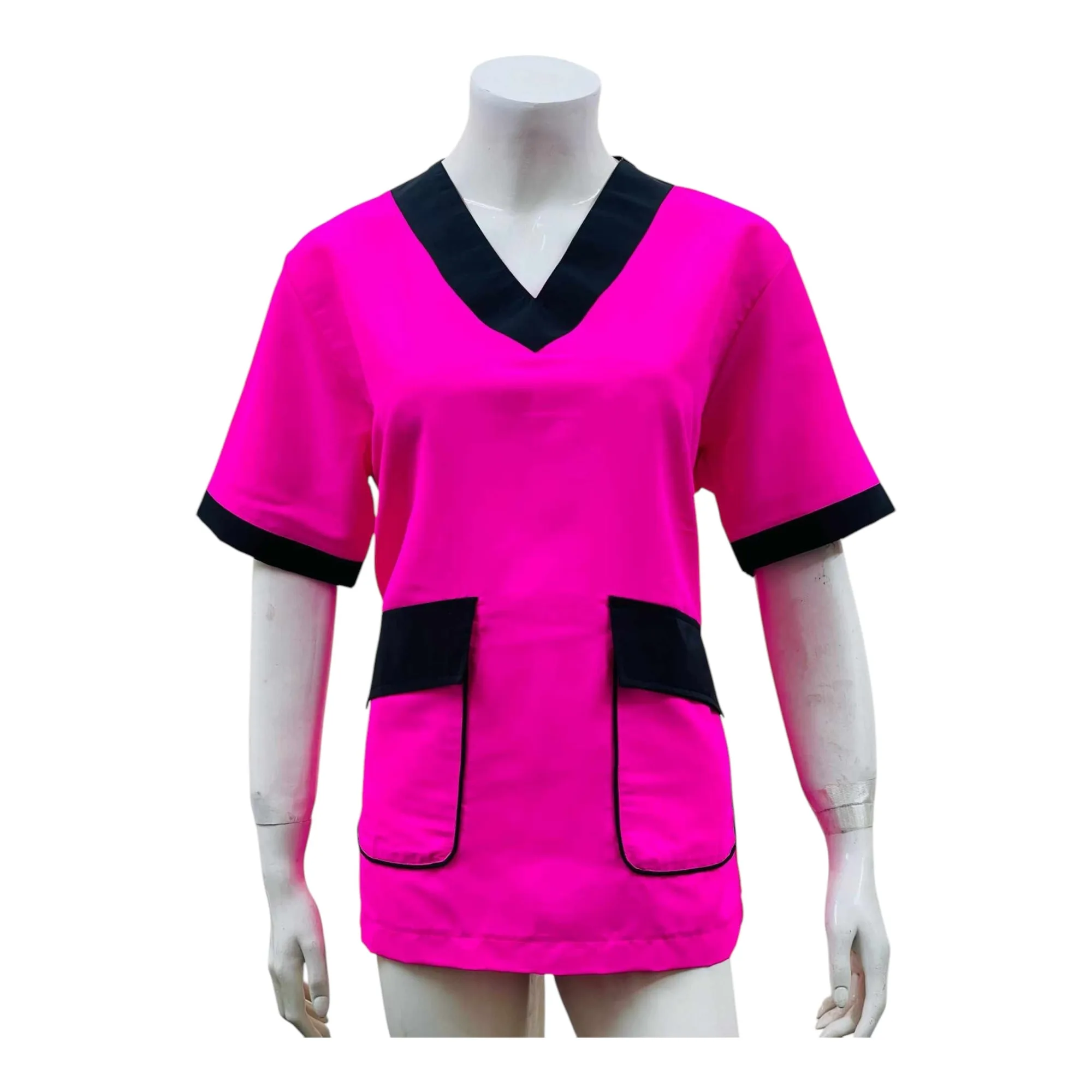 Using a Grooming Smock for a Professional Look