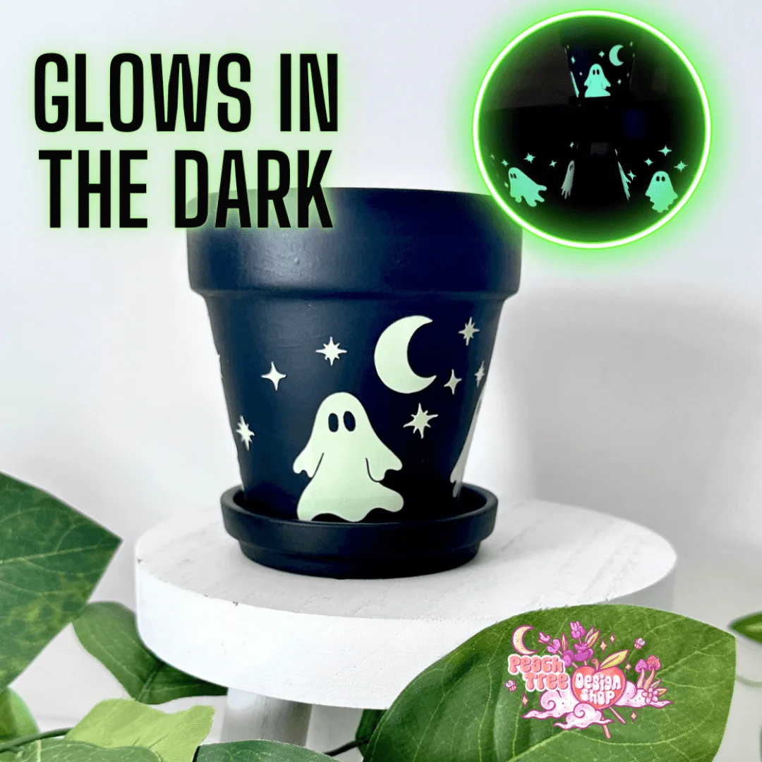 Ghost Planter (glow in the dark)