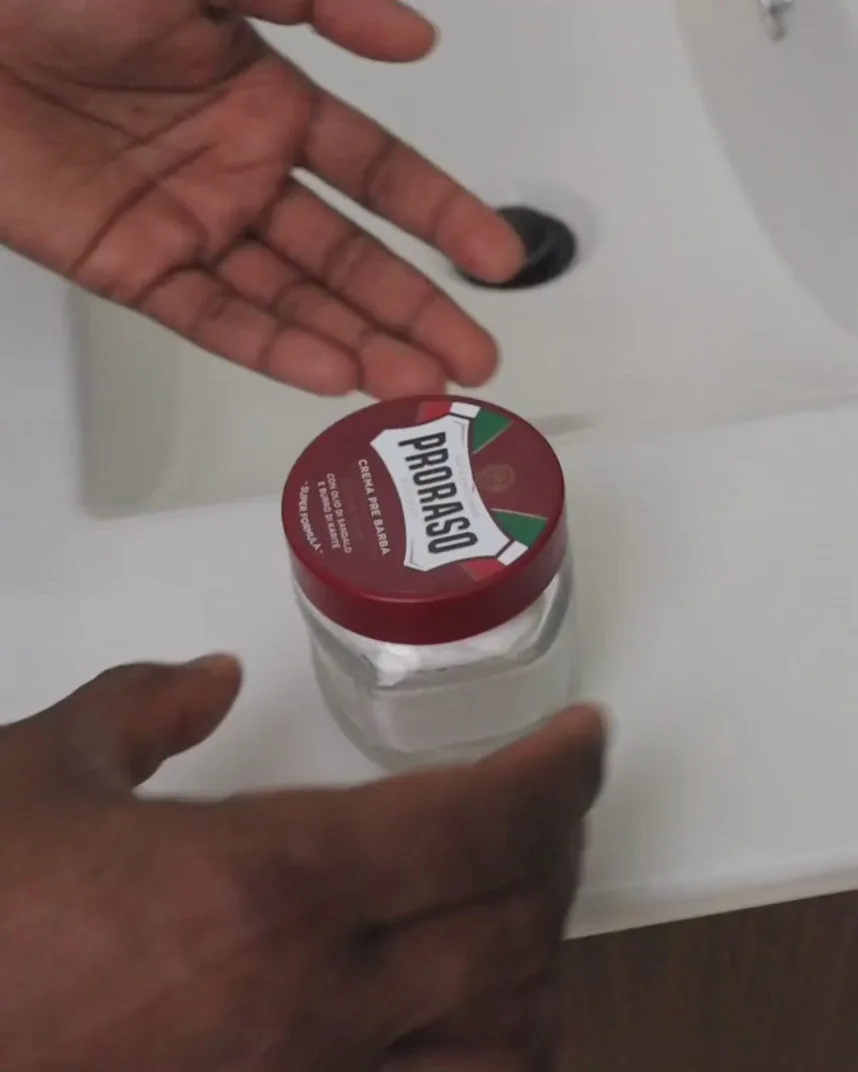 Krém před holením pro hrubé vousy, 3.6 oz