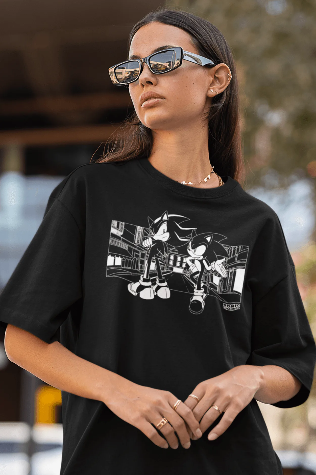 T-shirt Sonic & Shadow: guida allo styling e cura