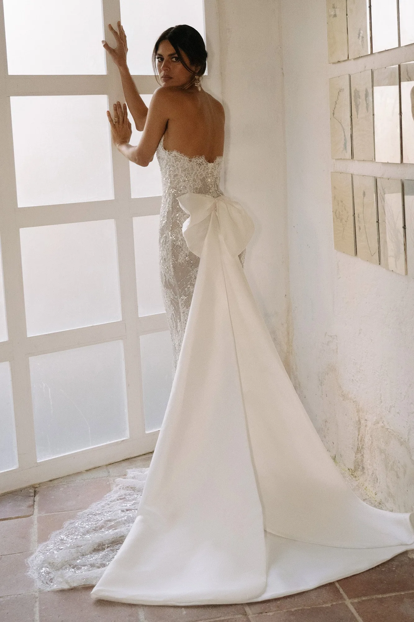 Fiocco rimovibile su un abito da sposa: cosa aggiunge