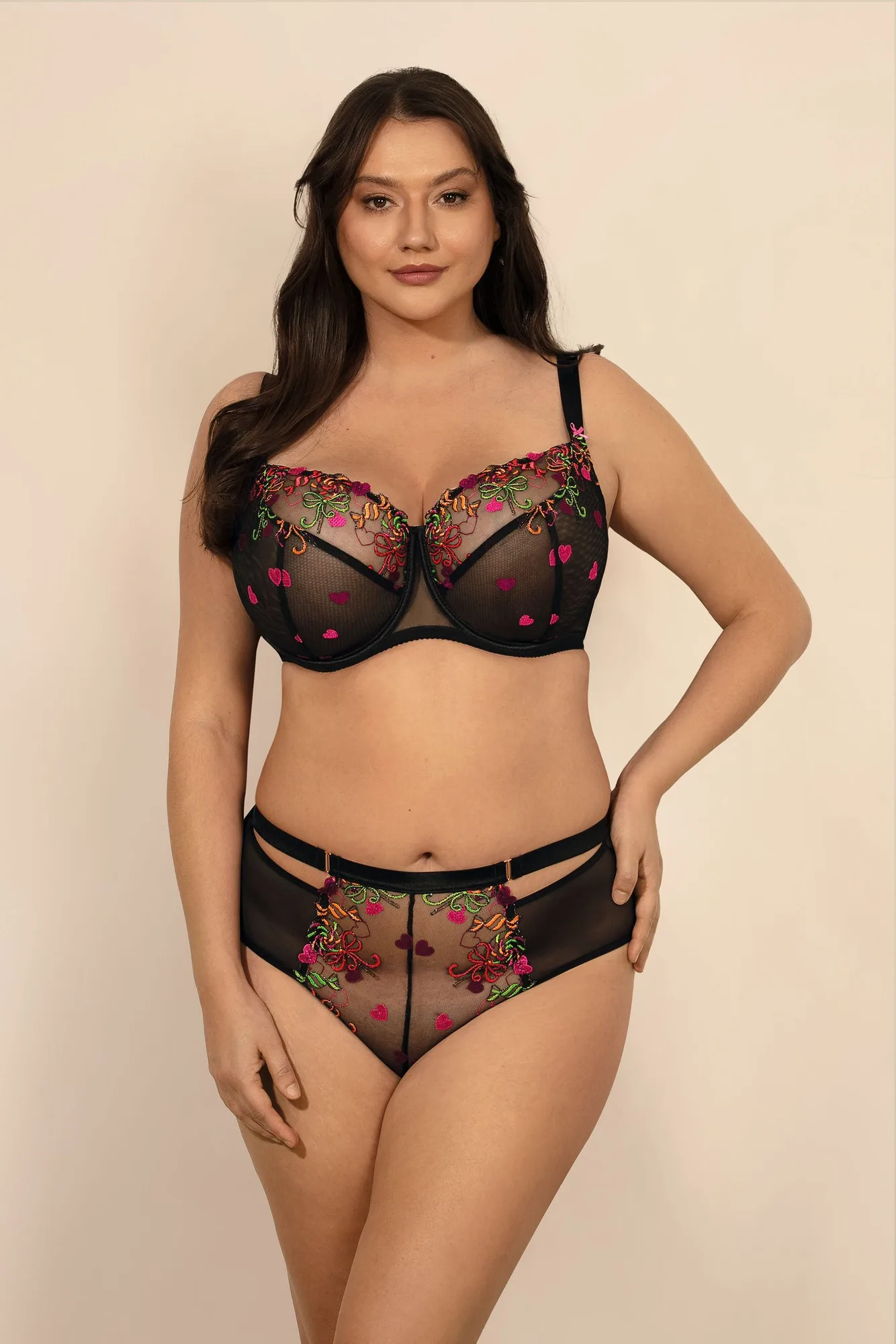 How to Choose a Soft Bra That Lifts Without Wires