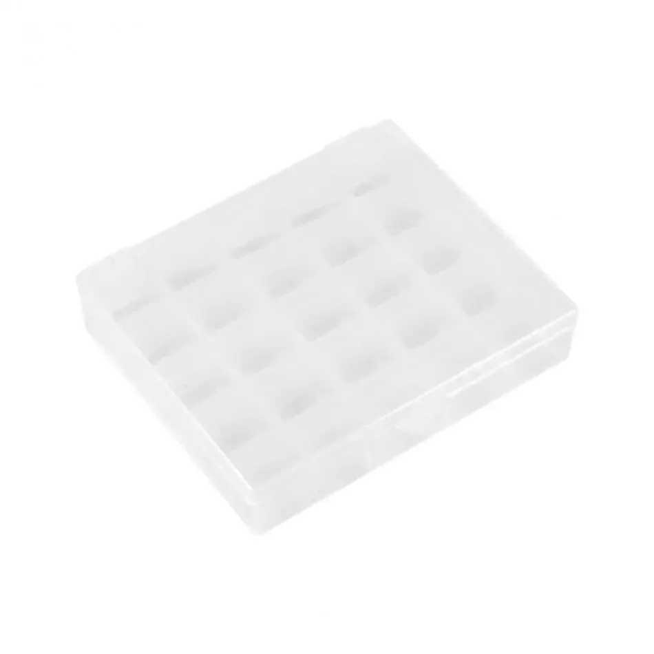 Guardar telas de patchwork en un organizador de bobinas compacto