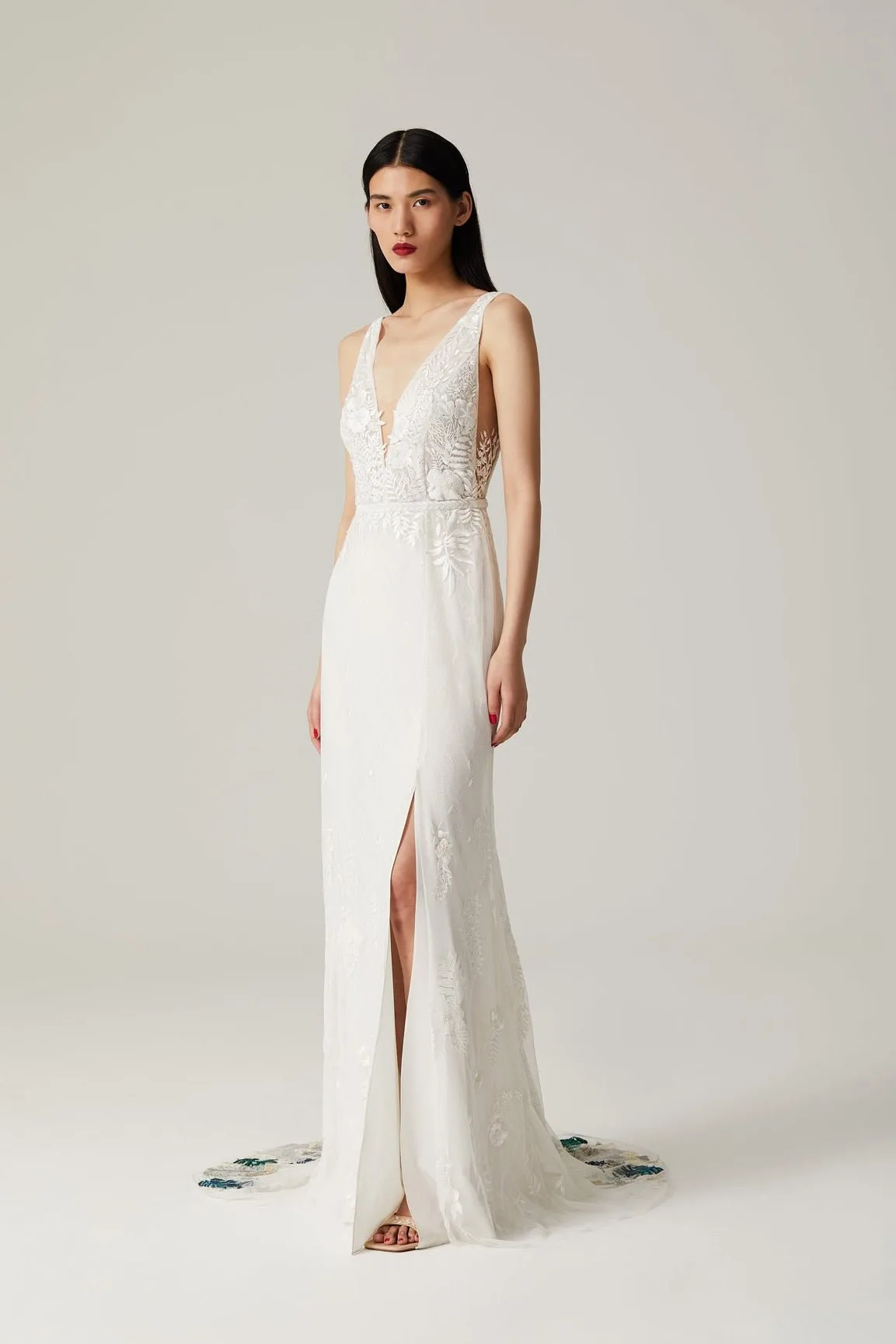 Removing Stains from a Wedding Gown: Safe Methods