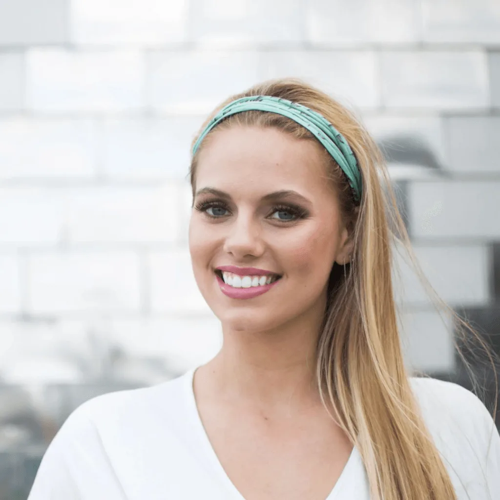 Hair Clips vs. Hair Ties for Daily Wear: Which Is Better for Hair Health?