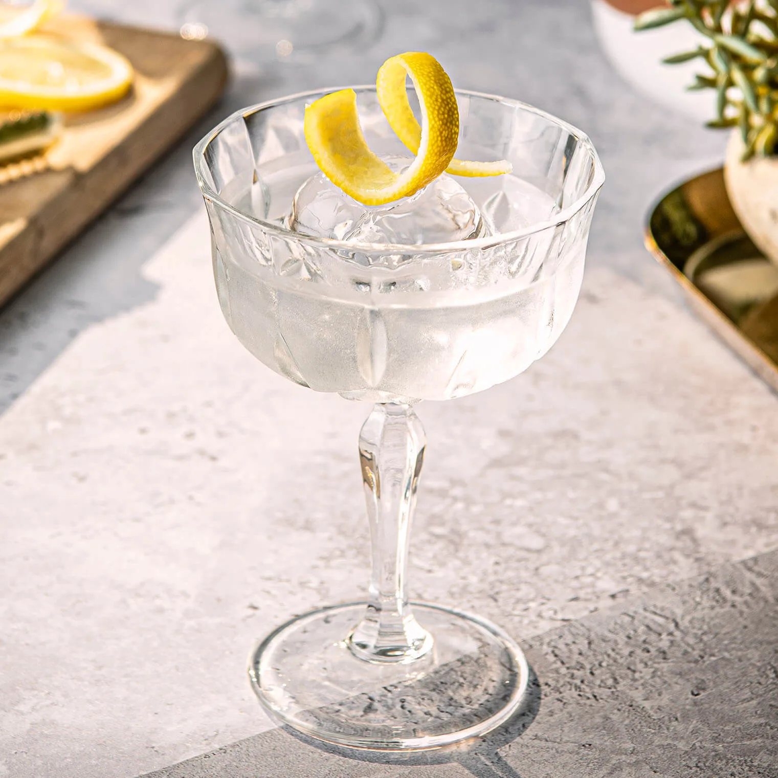 5 Tips to Store and Serve Your Ready-Made Cocktails for Best Flavour