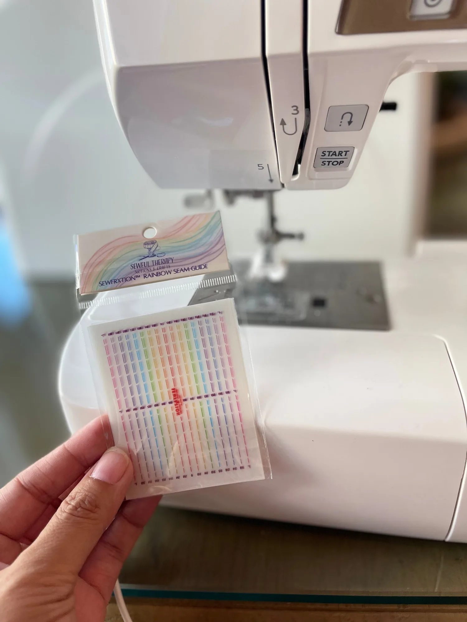 Guide pour coudre une couture avec le ruban Sewfrxtion Rainbow