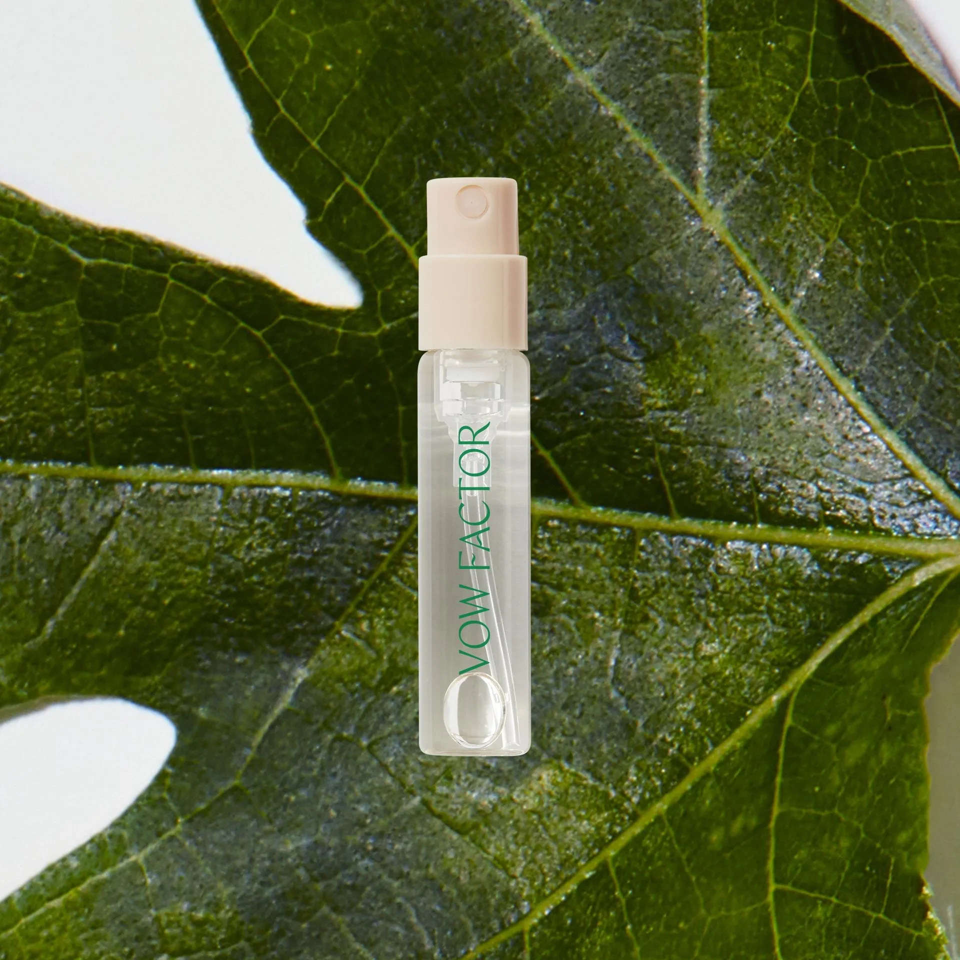 How to Layer a Fragrance Sample with Full-Size 30 ml Perfume