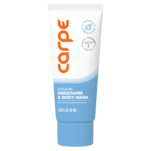 Cómo usar un lavado exfoliante para axilas y controlar el olor