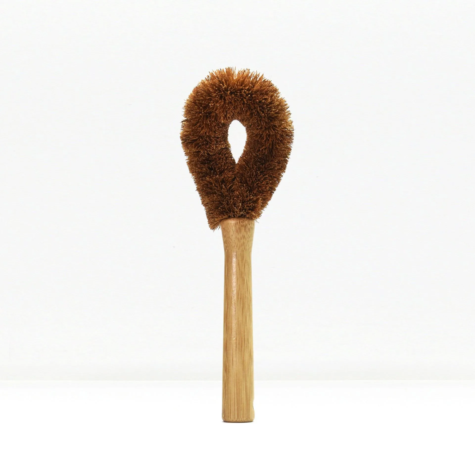 Dish Brush vs Sponge: Which Is More Hygienic?