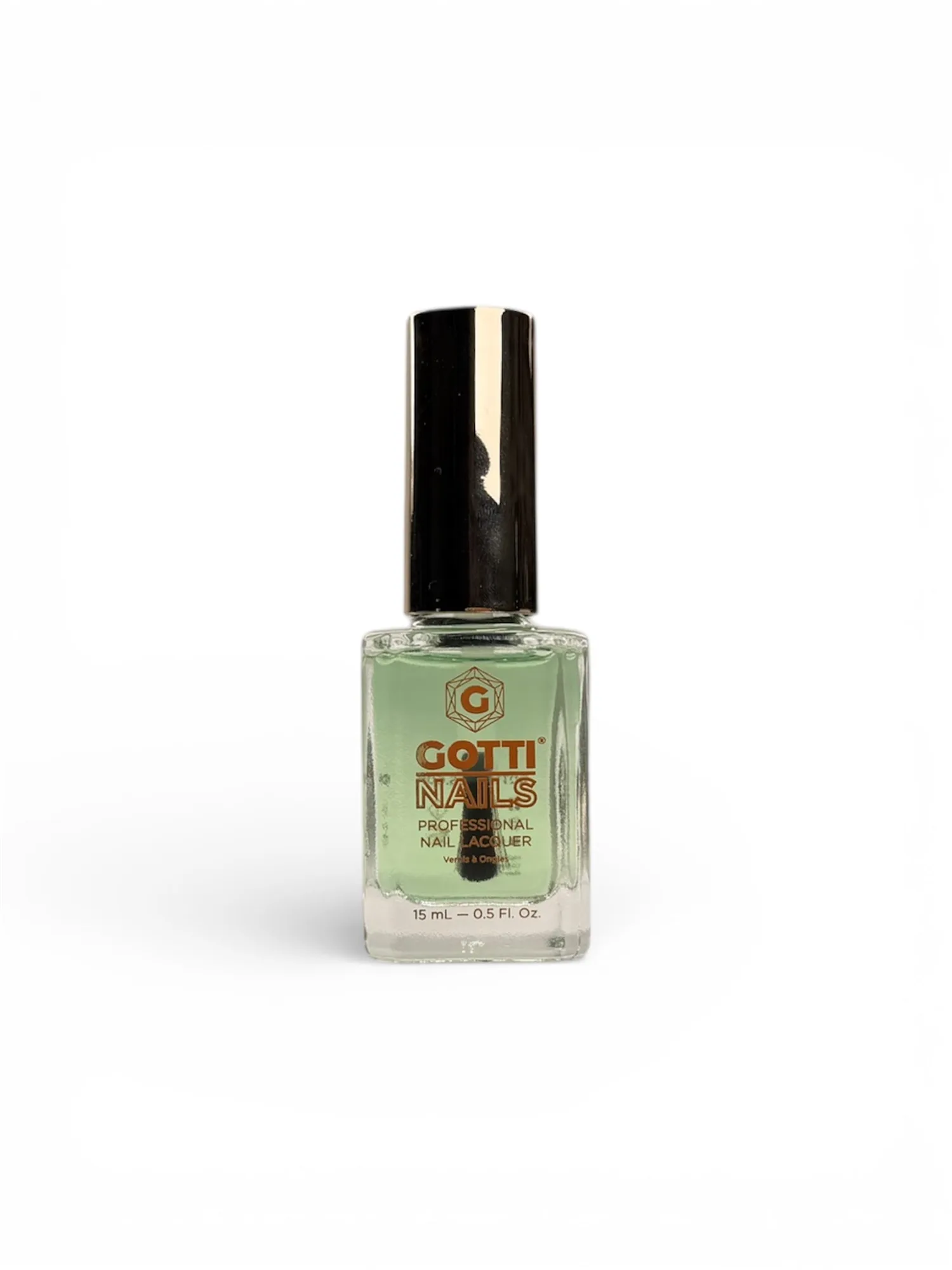 Appliquer la base Gotti Lacquer pour une tenue prolongée