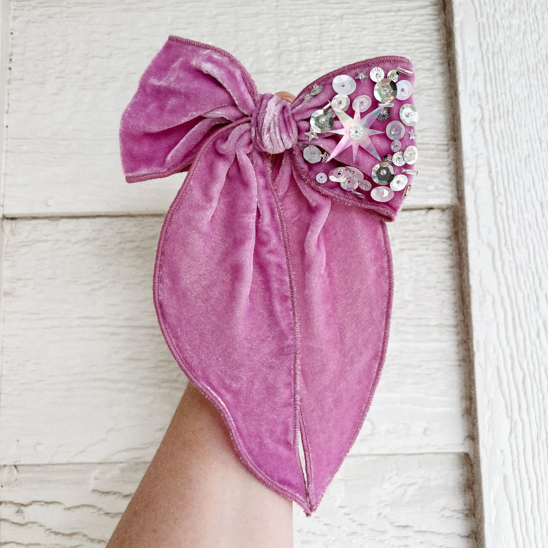 How to Style Swaddle Blankets with Matching Hair Bows for a Coordinated Baby Look