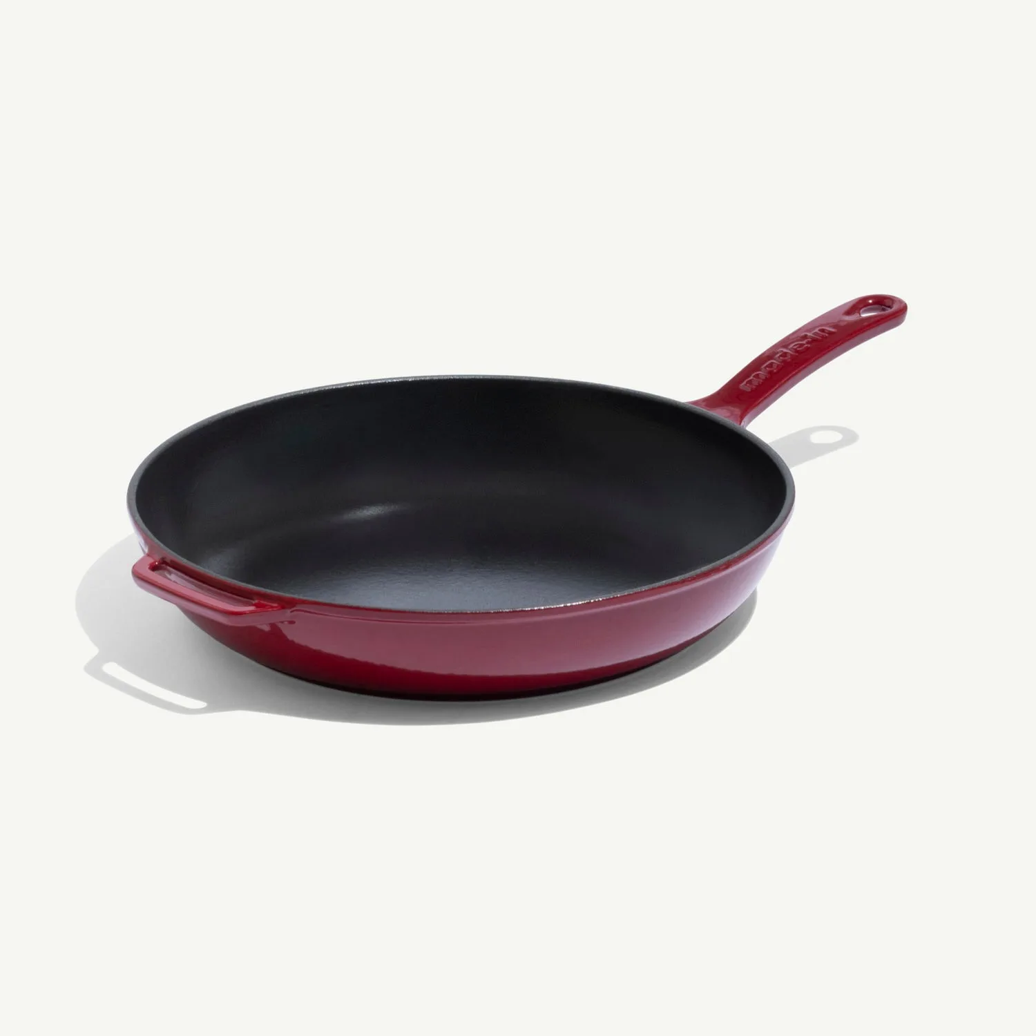 Enameled Cast Iron vs Seasoned Cast Iron: Which Dutch Oven is Best for You?