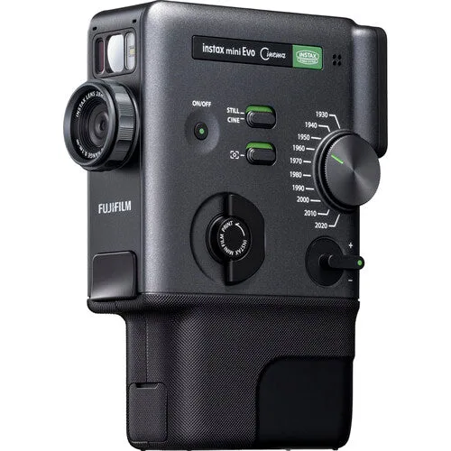Instax Mini Evo vs Leica SOFORT 2 : quel appareil hybride instantané ?