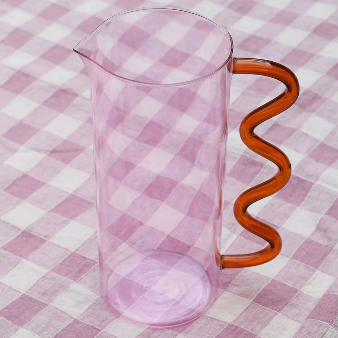 Wave pitcher