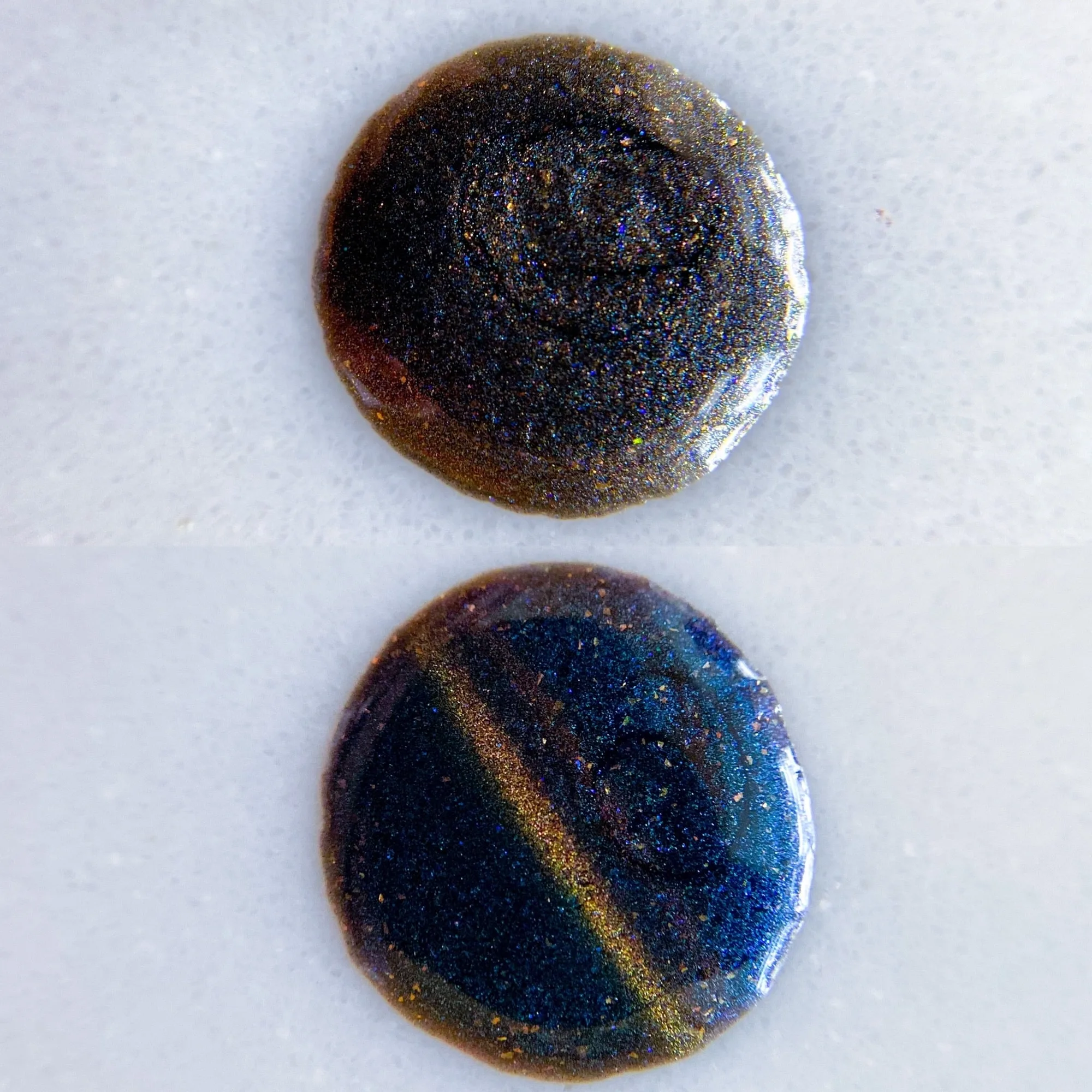 Zo verzorg je magnetische nagellak zoals THE PULP OF STARDUST