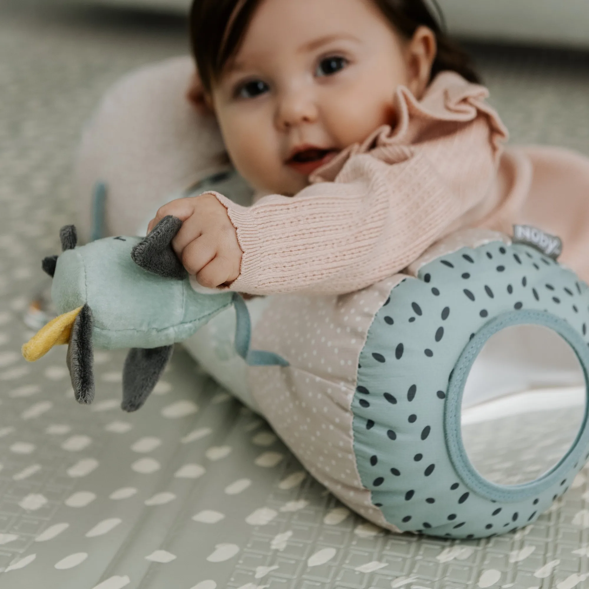 Breastfeeding Essentials: What You Really Need in the First Month
