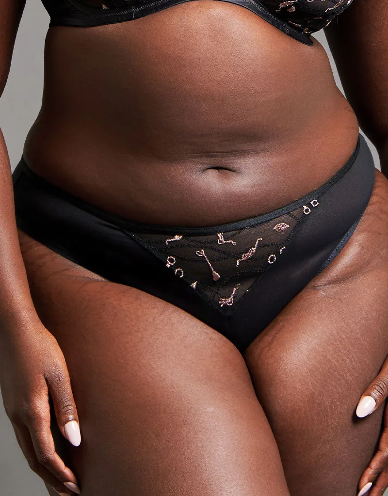 High Waist Thong vs Brazilian Brief: Welcher Curvy Kate Bottom passt zu dir?