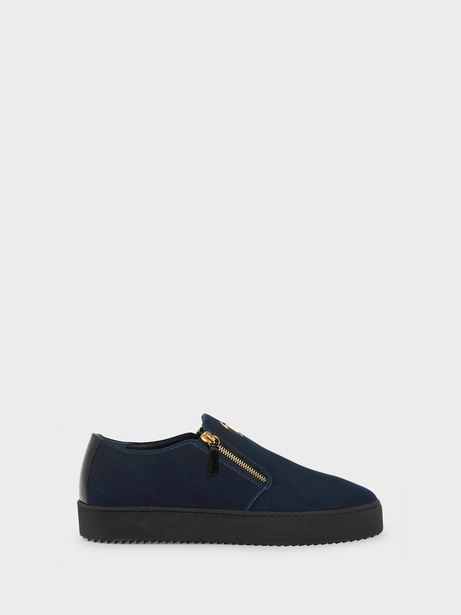 GZ-Kobe Sneaker 與 GZ-Kobe Sneakers 的關鍵差異