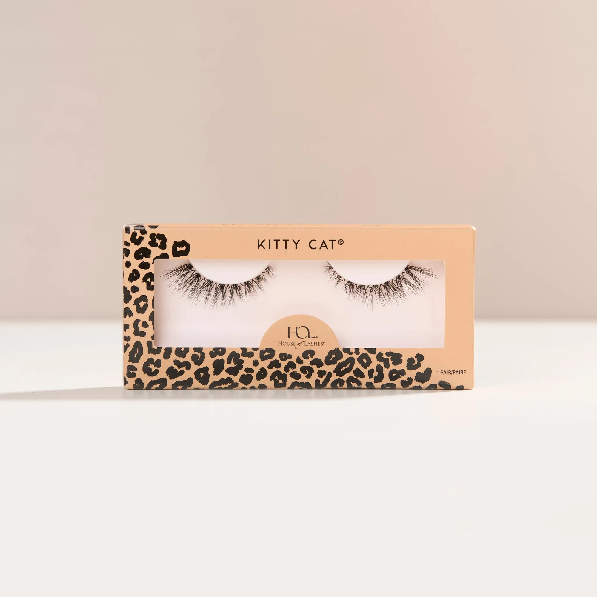 House of Lashes กับขนตาร้านยา: แบรนด์พรีเมียมคุ้มไหม?