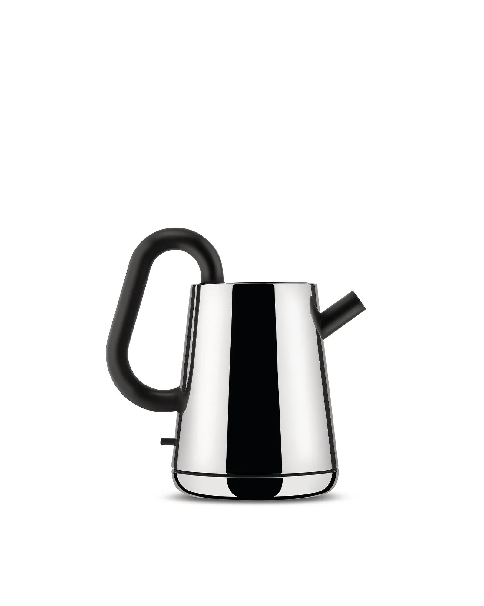 Toru vs MG32: Který konvice Alessi koupit?