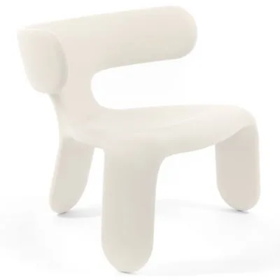 How to Create a Cozy Outdoor Lounge Area with the Limbo Chair
