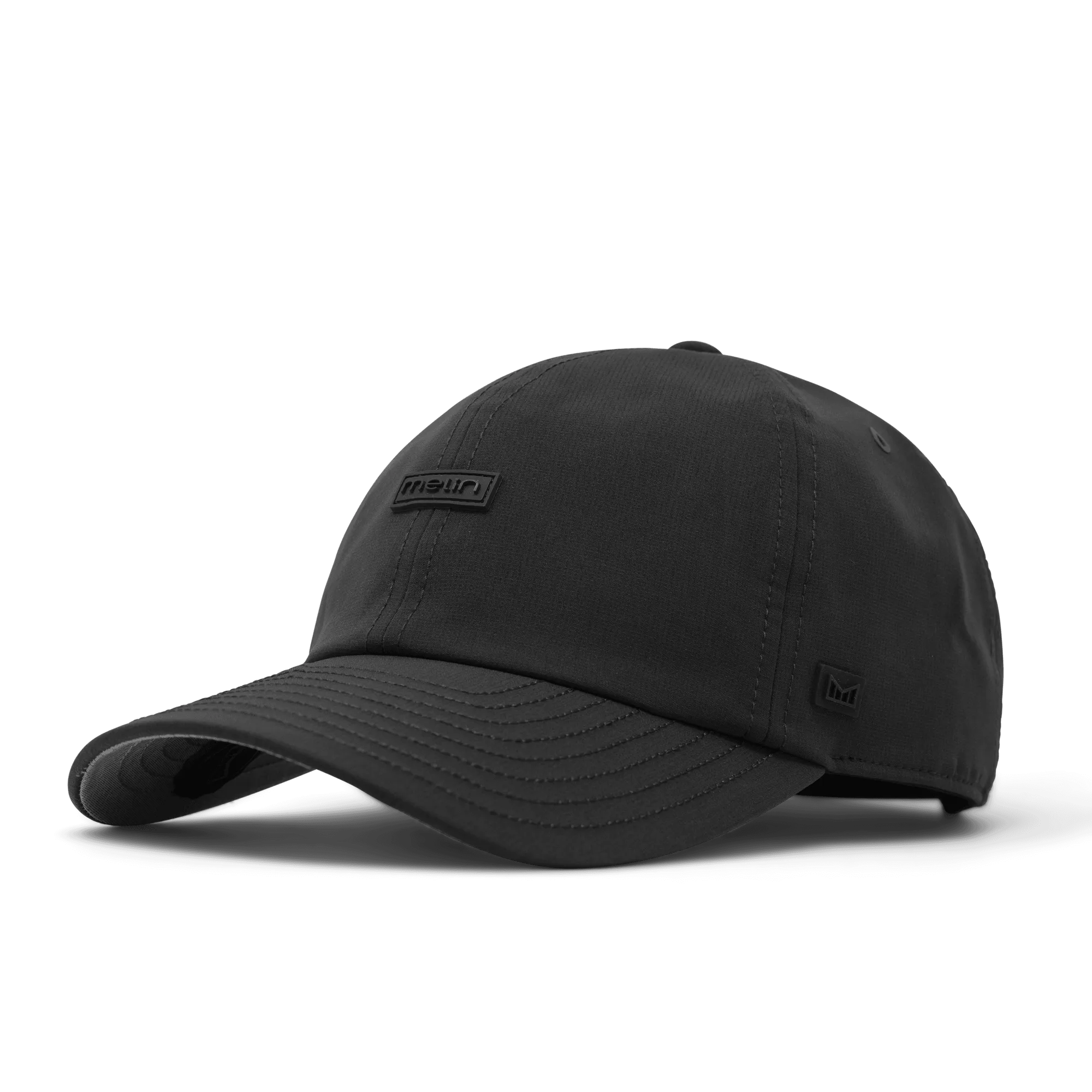 كيف تختار قبعة Dad Hat أداءً لأيامك النشطة
