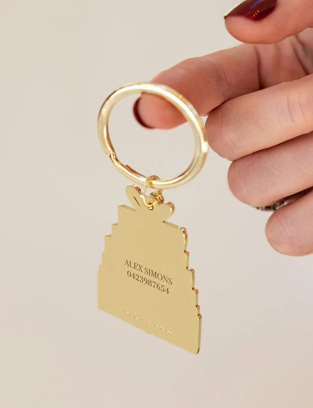 Personnaliser les cadeaux par gravure laser et monogramme doré