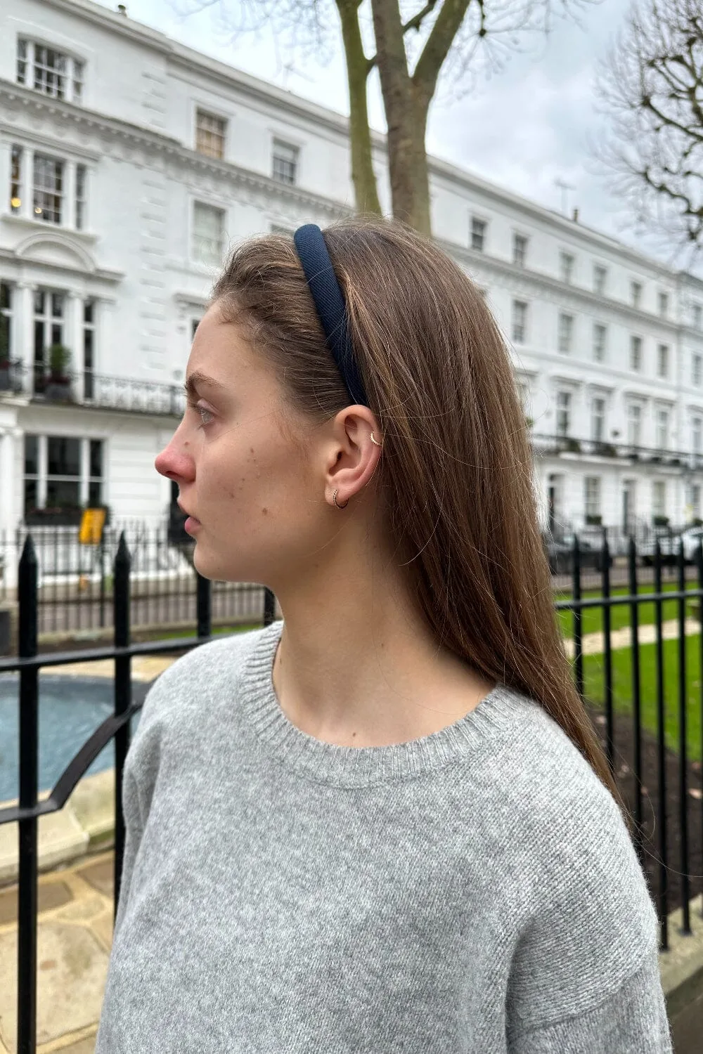 Headband vs Scrunchie: Which Hair Accessory Suits You?
