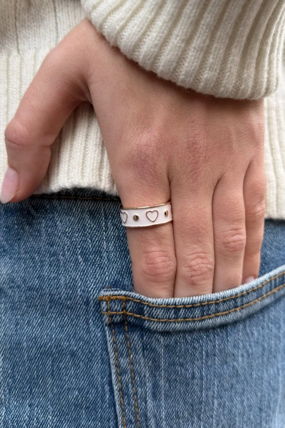 White Hearts Ring