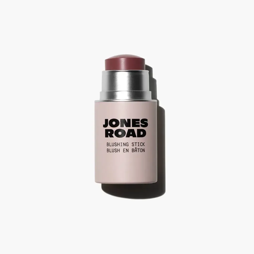 Bronzer Stick vs. Powder: Which Gives a More Natural Finish?