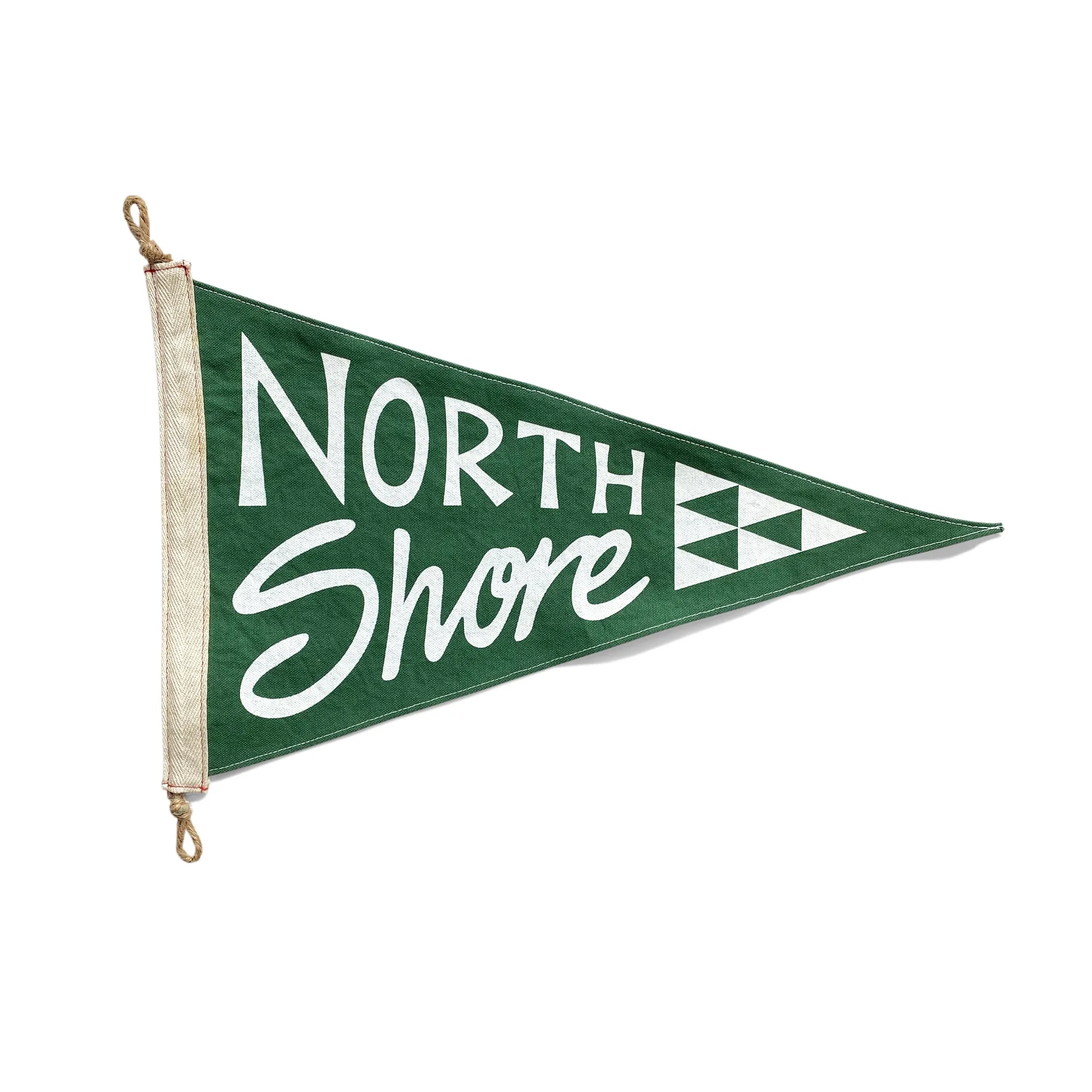 How to Hang a North Shore Flag Outdoors