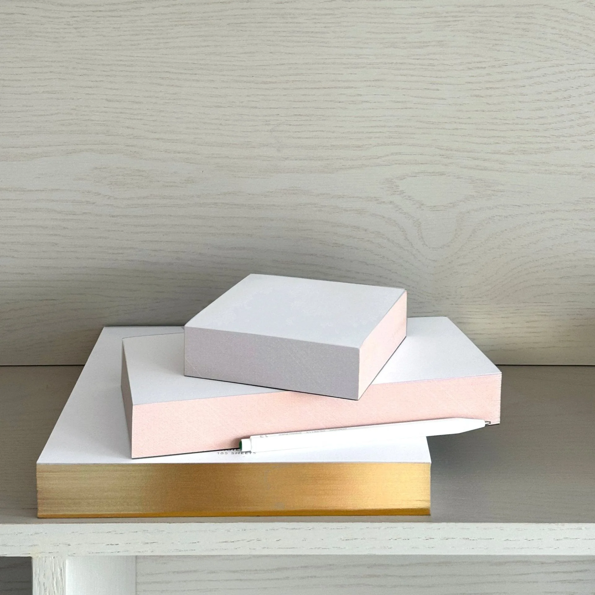 Daily vs Weekly Planner: How to Choose the Right Planning Frequency for Your Needs